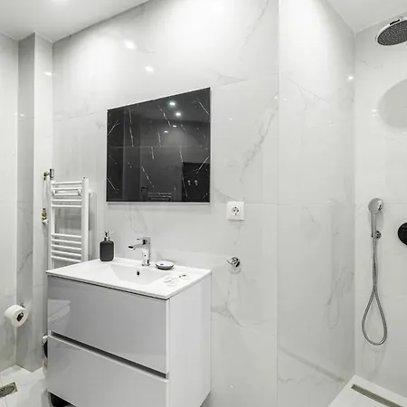 Apartment Hi End Pagrati /2bdr !